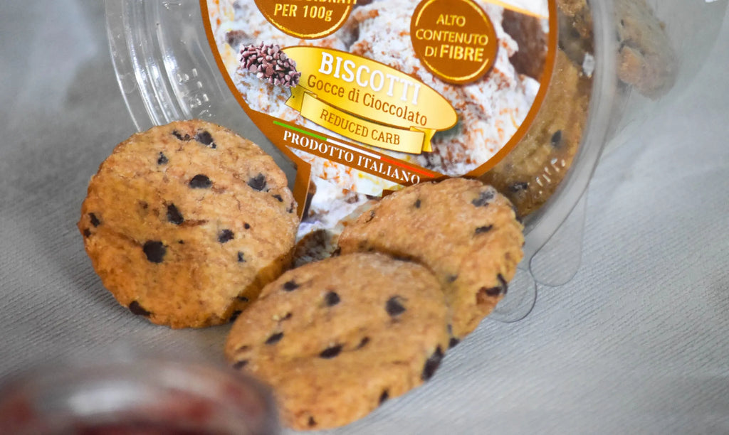 Biscotti con gocce di cioccolato low carb